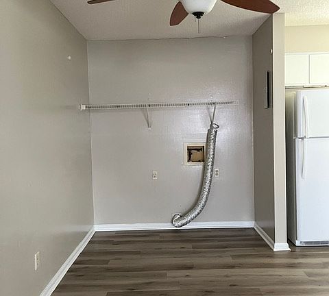 3rd image of 106 W Pecan Rd #6A