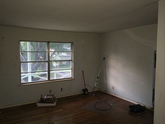 4th image of 1225 6th Ave N