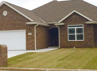 2229 N Greystone Sq, Webb City, MO 64870