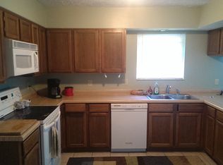 8259 Castle Ridge Ln, Indianapolis, IN 46256