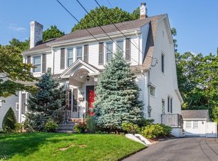 34 Brookside Ave, Hawthorne, NJ 07506