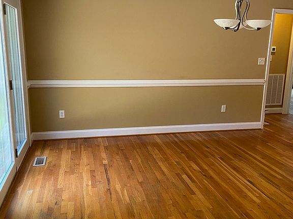 2nd image of 7176 Windy Oaks Dr