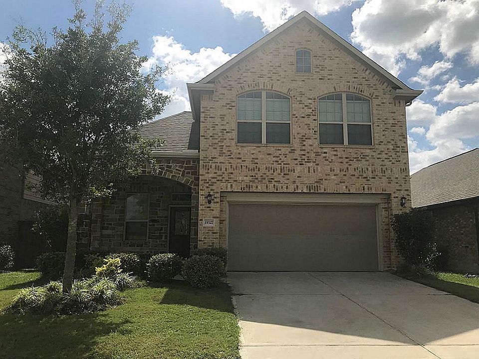 2nd image of 19327 S Cottonwood Green Ln