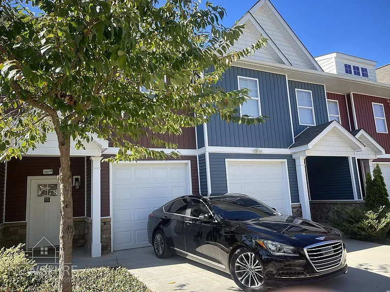 Townes at Converse Luxury Townhomes — Photo 58
