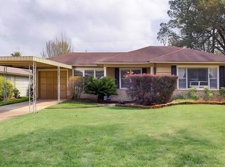 1010 Bay Oaks Rd, Houston, TX 77008