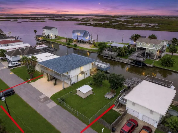 113 Bayou Vista Dr, Hitchcock, TX 77563