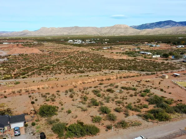 6 Sagebrush, La Luz, NM 88337