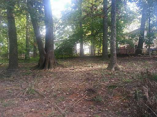 2nd image of 2206 Venesa Cir