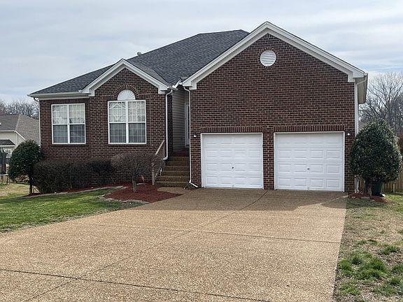 2nd image of 1403 Holmes Ct