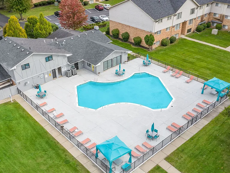 Dearborn View Apartments - Inkster, MI — Photo 43