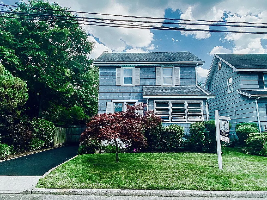 125 Longworth Ave photo 1