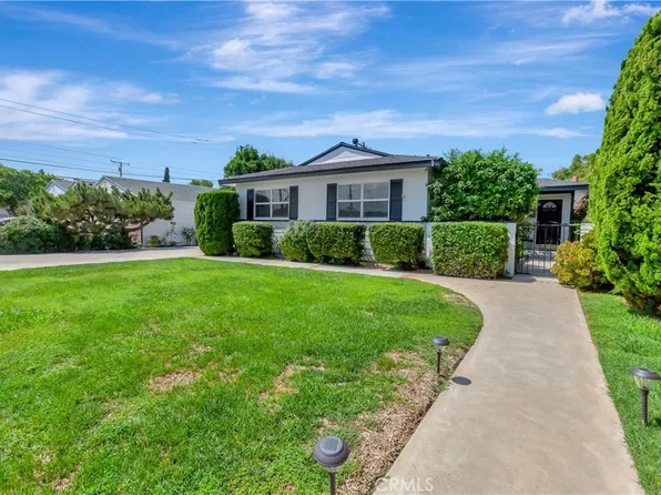 12961 Rosalind Dr, Santa Ana, CA 92705