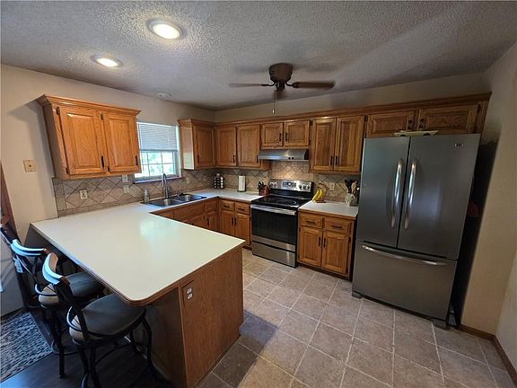 5th image of 906 Rome Ct