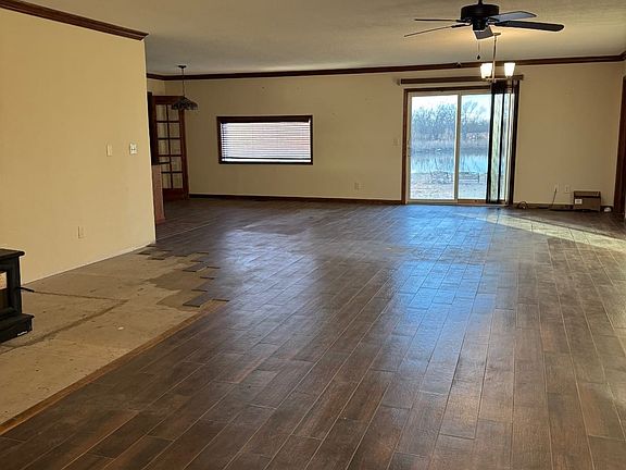 3rd image of 20189 Irving Rd