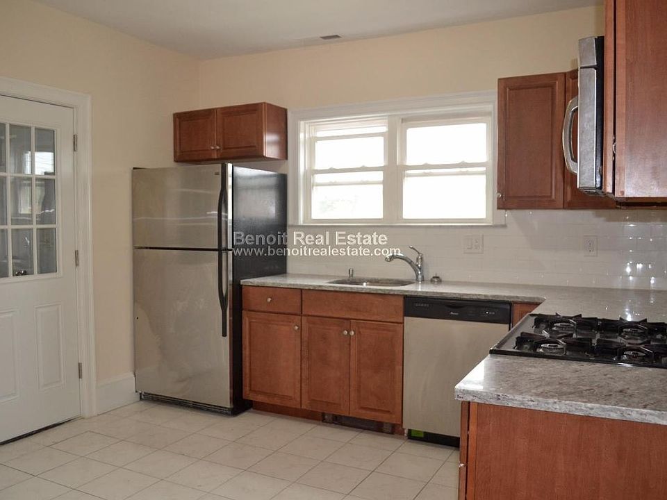 1st image of 24 Willard Avenue # Fl 3rd
