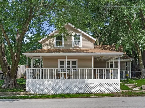 402 S Union St, Mc Louth, KS 66054