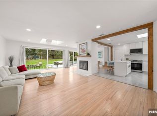 7 Wierimus Ln, Hillsdale, NJ 07642