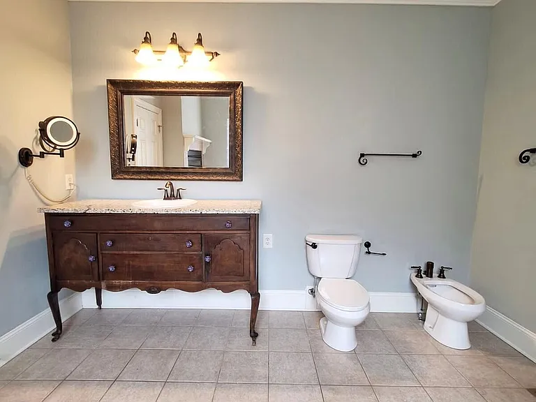 168 Blackwater Dr — Photo 16
