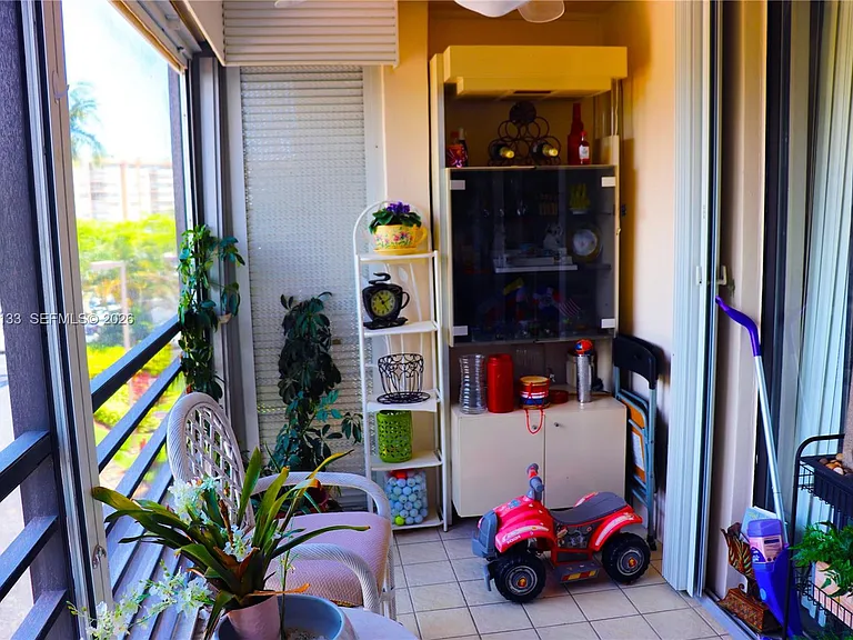 900 Saint Charles Pl #316 — Photo 60