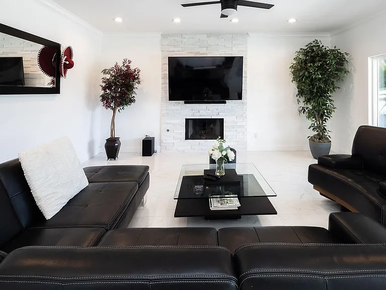 41215 Carlotta Dr — Photo 19