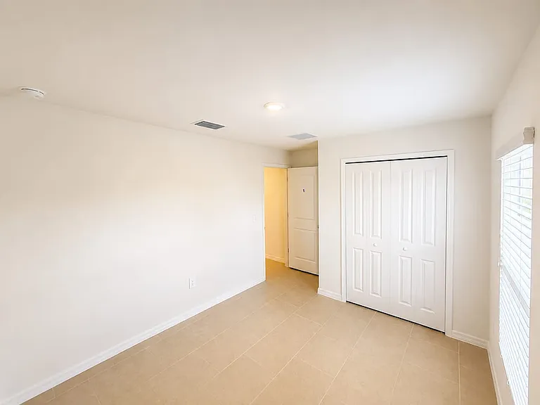 17240 Cantu Ct — Photo 9