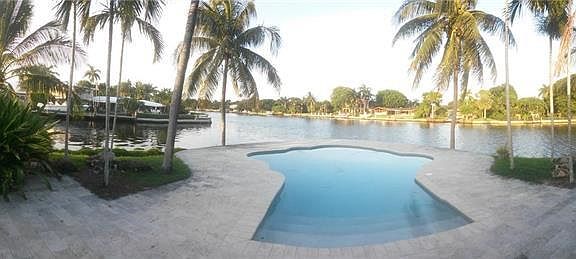 POOL/INTER COASTAL WATERWAY VIEW