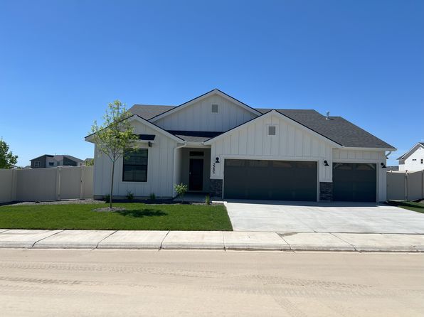 2285 N Lithodora Ave