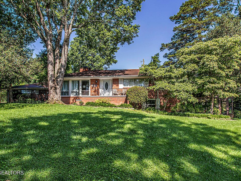 1st image of 6014 Centerwood Dr