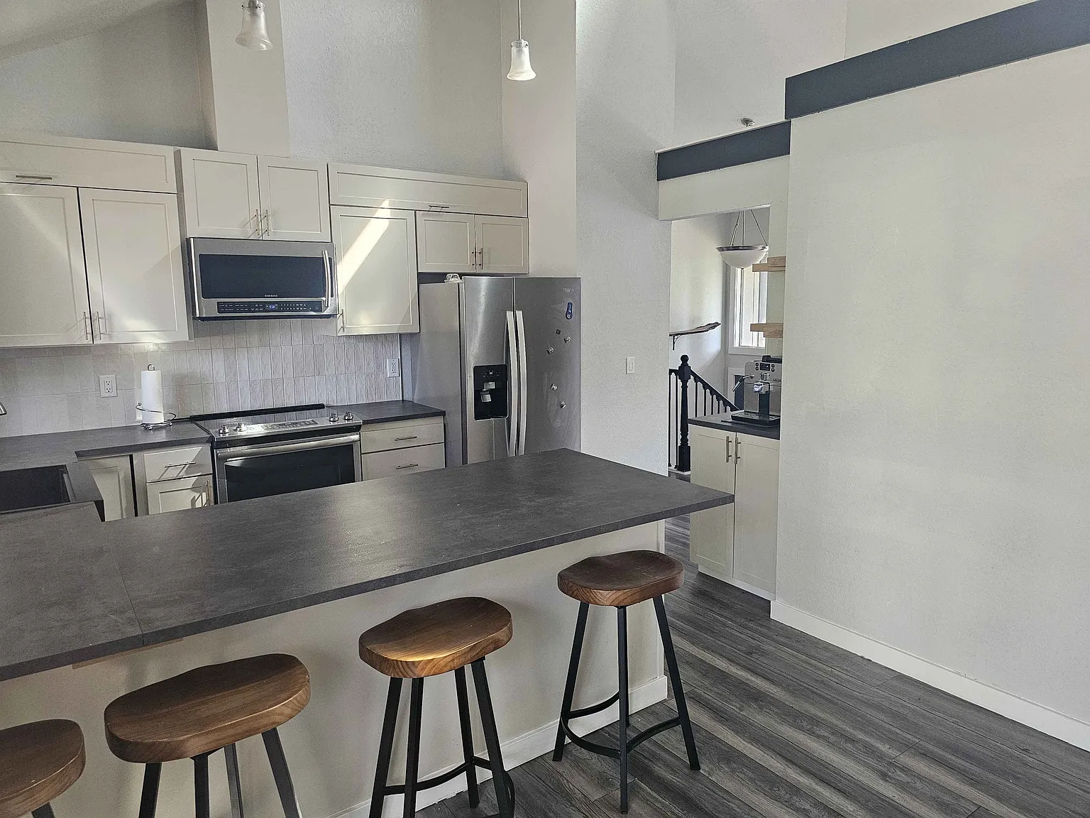 4 bed, 1885 sqft, $2,800 — Photo 4