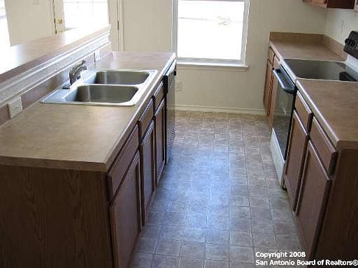 4th image of 2850 Tag Ln