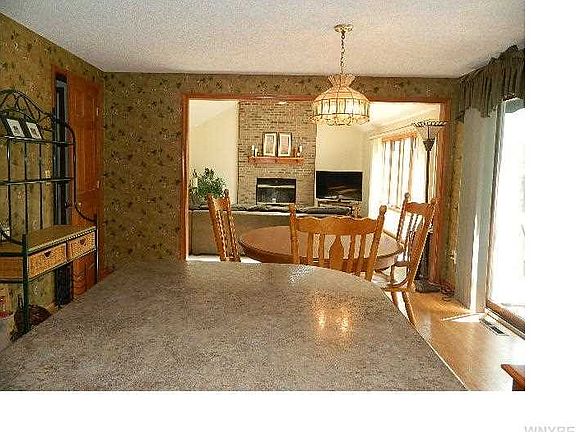5th image of 5588 Green Meadow Ct