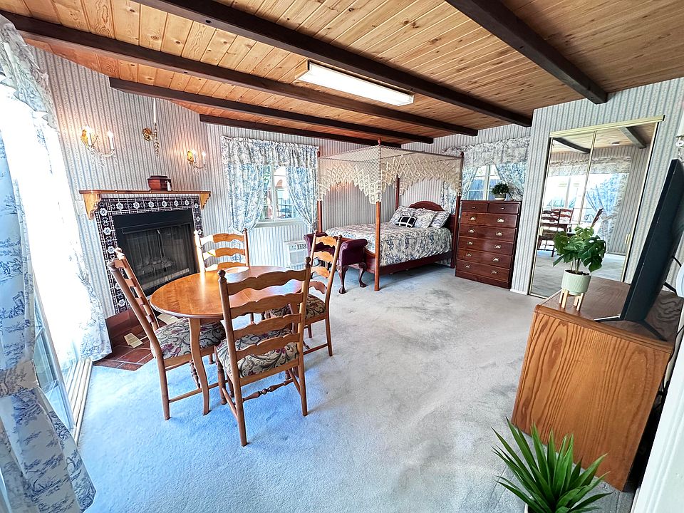 1st image of 7445 Orion Ave #2