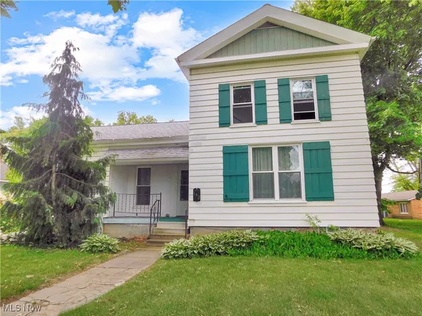 192 Walnut St, Geneva, OH 44041