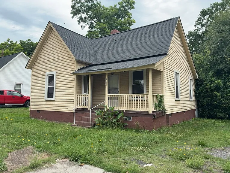 210 D St — Photo 1