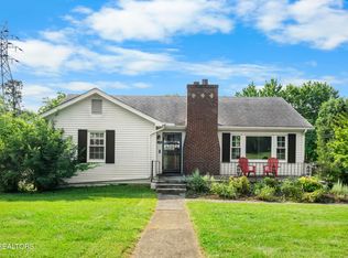1600 Charles Dr, Knoxville, TN 37918