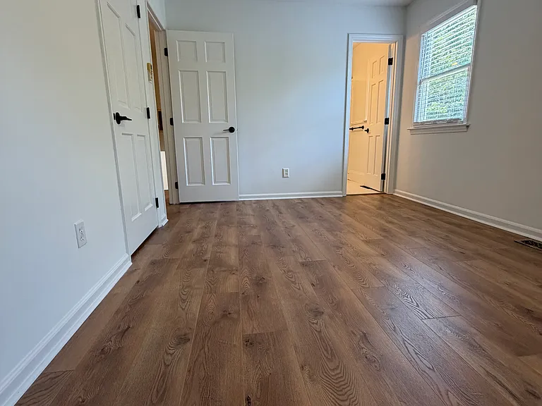 337 E Millbrook Rd — Photo 39