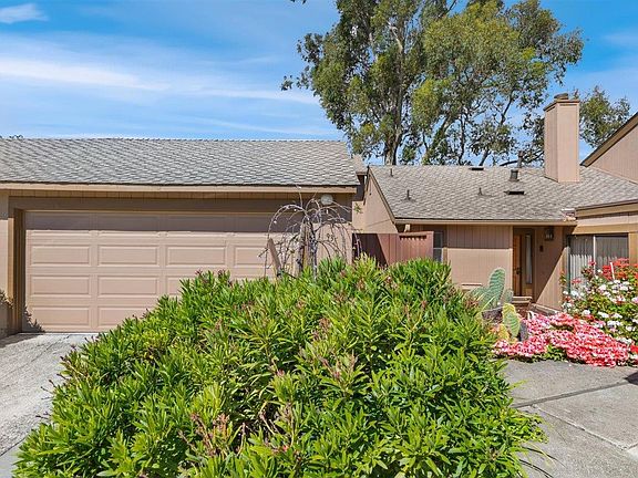2nd image of 93 La Quinta Dr