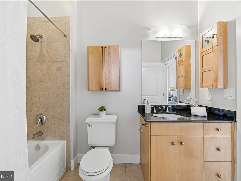 520 John Carlyle St #429 — Photo 14