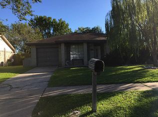 4909 Valley View Dr, La Porte, TX 77571