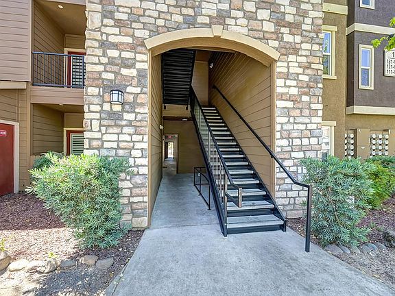 4th image of 8434 Walerga Rd APT 136