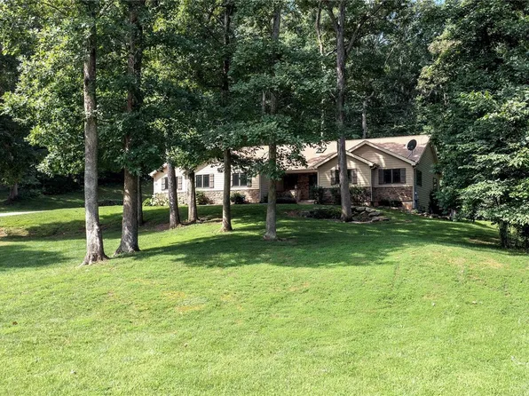17 Wedgewood Dr, Union, MO 63084
