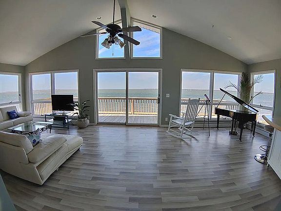 5th image of 120 Grandview Dr