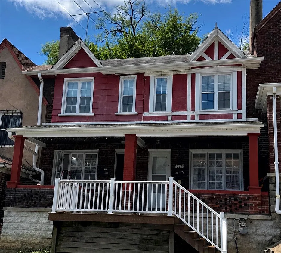 3 bed, 1135 sqft, $3,100 — Photo 1