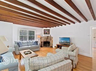 149 Copeces Ln, East Hampton, NY 11937