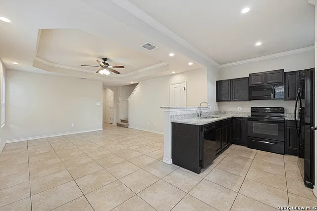 3 bed, 2.5 bath, 2606 sqft, $1,195 — Photo 3