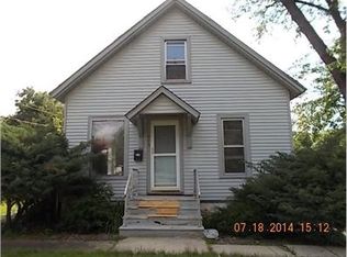 915 Richards St, Joliet, IL 60433