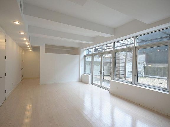3rd image of 100 N 3rd St Unit Grdn 1a