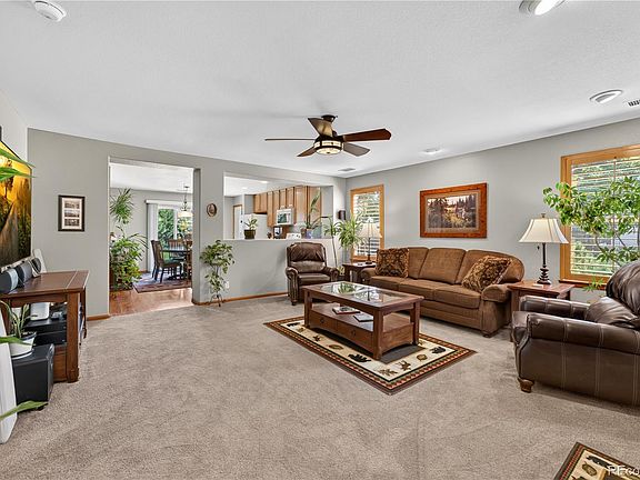 4th image of 15895 Robins Drive