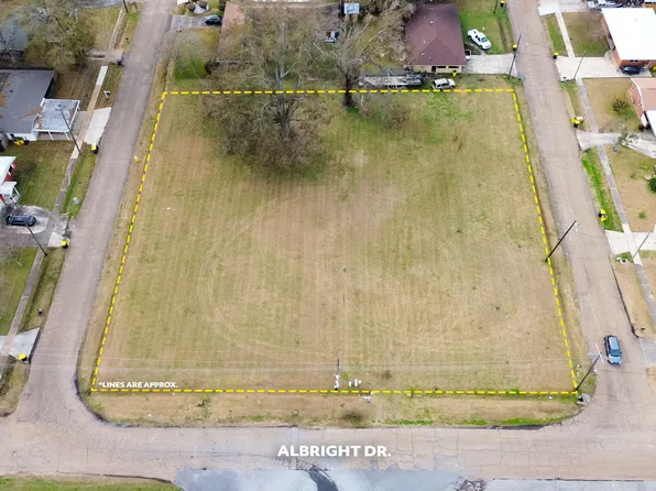 200 Albright Dr, Carencro, LA 70520