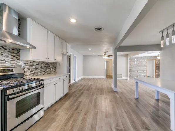 8935 Donnybrook Cir, Dallas, TX 75217